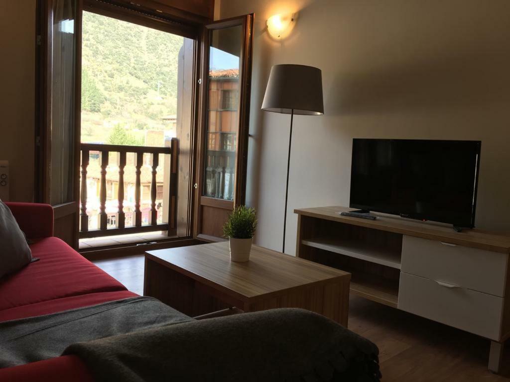 Apartamentos La Solana Potes Luaran gambar